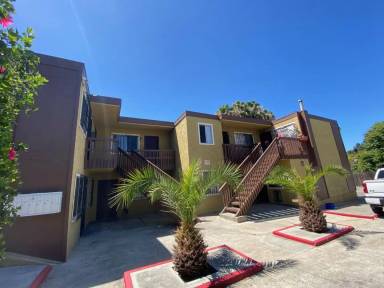 Main picture of 430 S Willie James Jones Ave