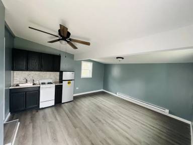 Main picture of 300 3rd St