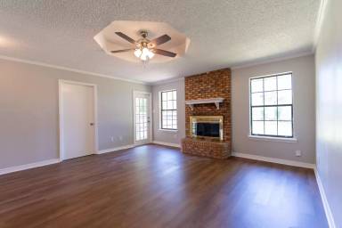 Main picture of 5507 E Meadow Dr