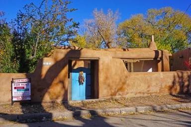 Main picture of 515 Acequia Madre