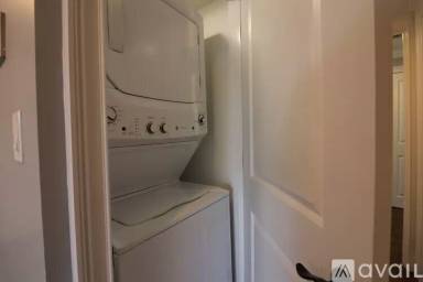 Main picture of 8 Nira Ave