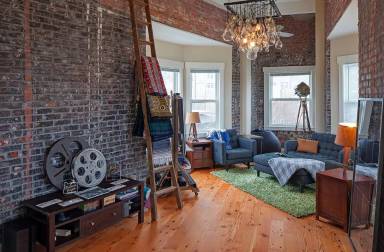 Main picture of 2021 SW Morrison St