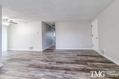 Main picture of 15821 SE 1st St