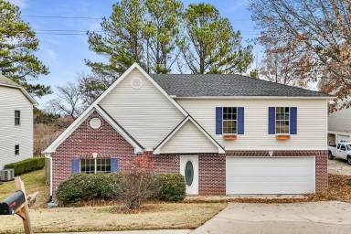 Main picture of 736 Ridge Way Cir