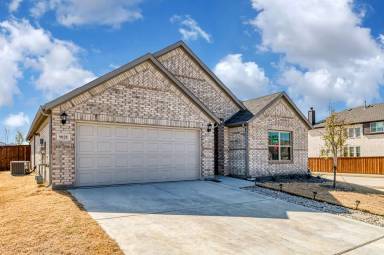 Main picture of 9028 Silver Dollar Dr