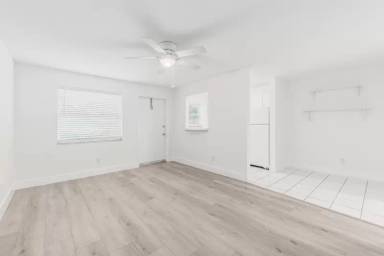 Main picture of 660 SW Bryant Ave