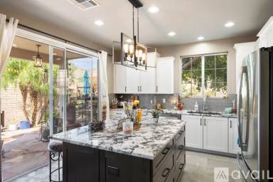 Main picture of 322 W Mountain Sage Dr