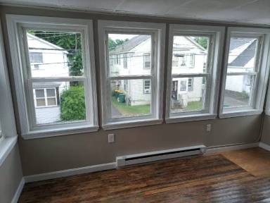 Main picture of 35 Pine St
