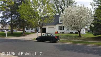 Main picture of 1004 Middleton St