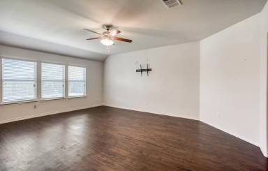 Main picture of 3204 Brazos Dr