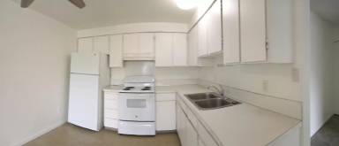 Main picture of 529 Railroad St