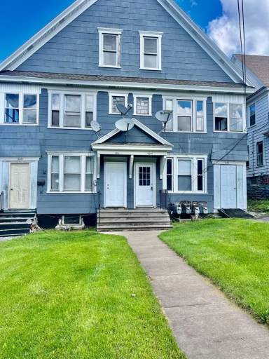 Main picture of 604 2nd North St