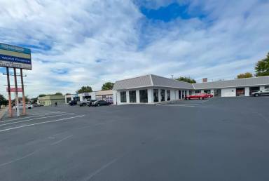 Main picture of 2115 E Magnolia Ave