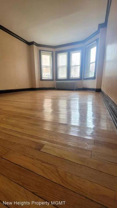 Main picture of 9033 S Loomis St