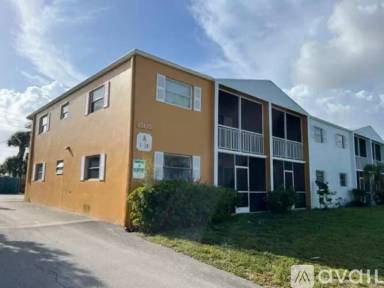 Main picture of 1505 Crescent Cir