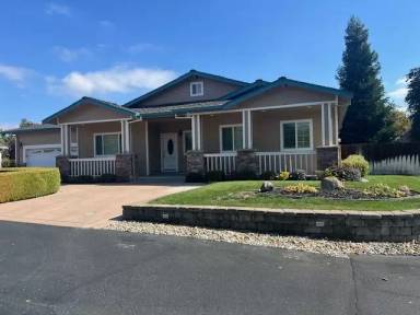 Main picture of 1684 Walnut Pl