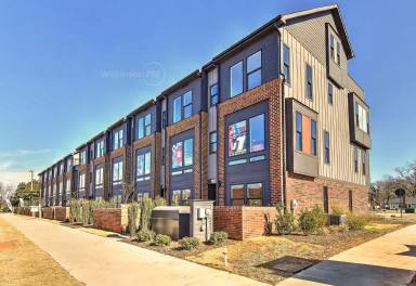Main picture of 2204 N Graham St