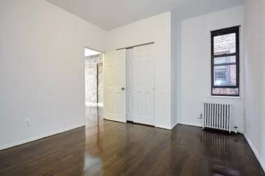 Main picture of 105 Saint Marks Pl
