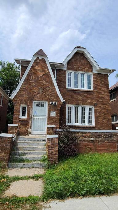 Main picture of 17201 Quincy St