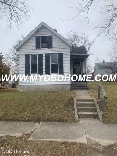 Main picture of 1512 E Lewis St
