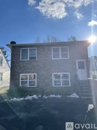 Main picture of 72 Maplewood Ave