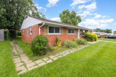 Main picture of 455 Rockford Dr