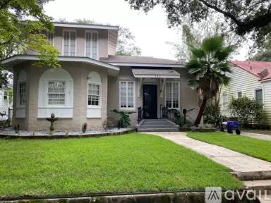 Main picture of 132 Florence Pl