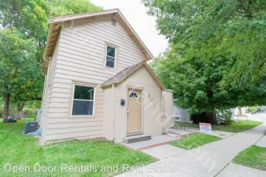 Main picture of 807 Main St