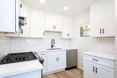 Main picture of 4601 Muir Ave