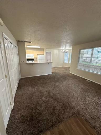 Main picture of 143 N Avenger Ln