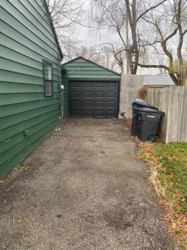 Main picture of 2910 Underwood St