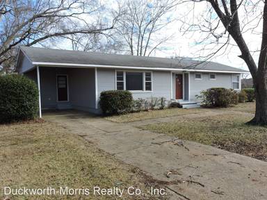 Main picture of 2501 18th Ave E