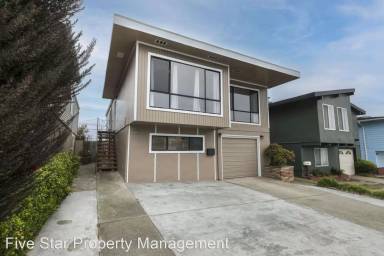 Main picture of 235 Del Prado Dr