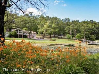 Main picture of 2725 W State Highway 76