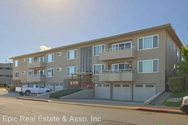 Main picture of 151 S Magnolia Ave