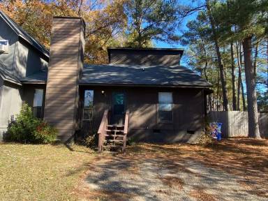 Main picture of 840 Danish Dr