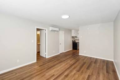 Main picture of 6228 Robertson Ave