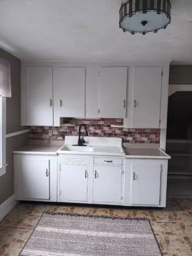 Main picture of 37 Sumner Ave