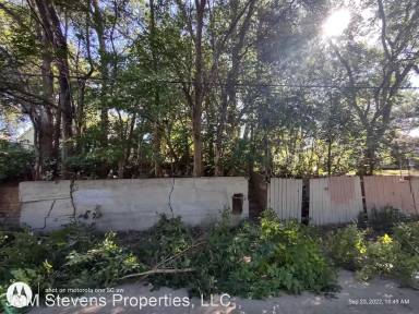 Main picture of 1615 Court St