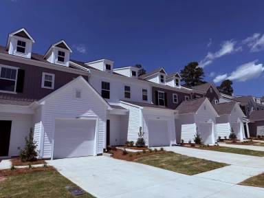 Main picture of 4445 Mountain Ball Ln