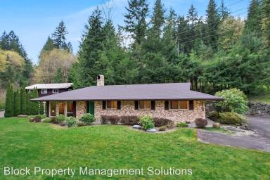Main picture of 11109 Renton Issaquah Rd SE