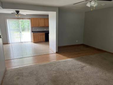 Main picture of 5201 Harbet Ave NW
