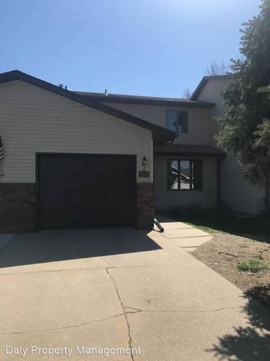 Main picture of 707 Church Rd