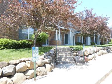 Main picture of 46 Waterford Cir