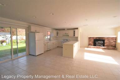 Main picture of 463 Derby Ln
