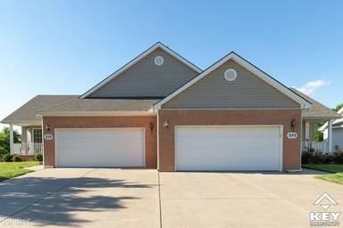 Main picture of 529 N Bristol Ct