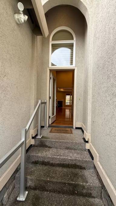 Main picture of 11386 SE Westchester Ave