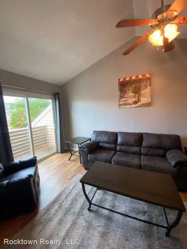 Main picture of 1406 Bradley Dr