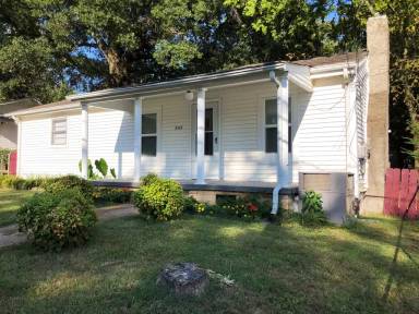 Main picture of 2412 Huntsville St NW