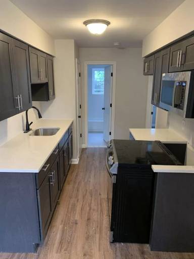 Main picture of 417 Boulevard